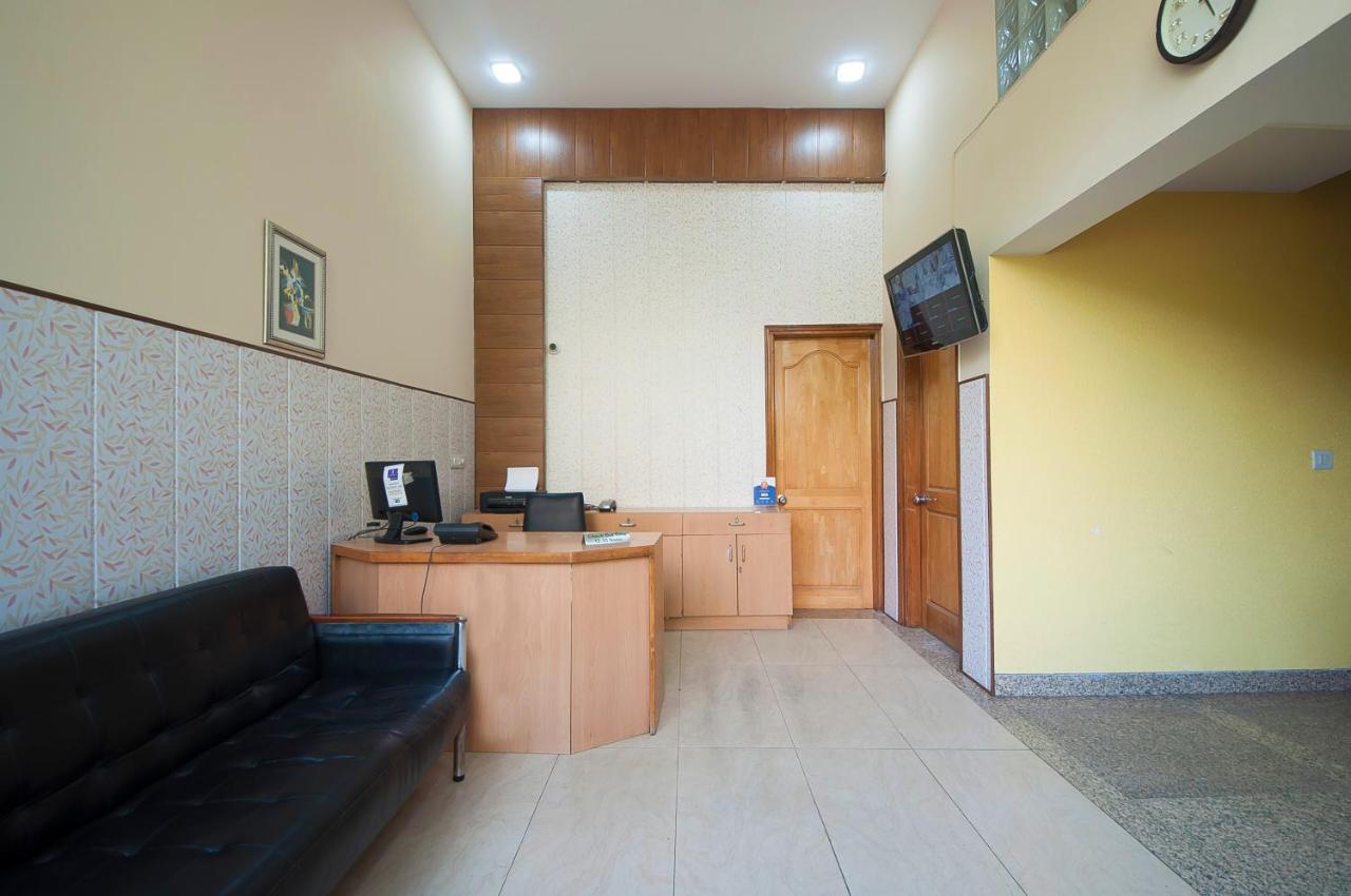 Imperial Apartments Huda City Gurgaon Esterno foto