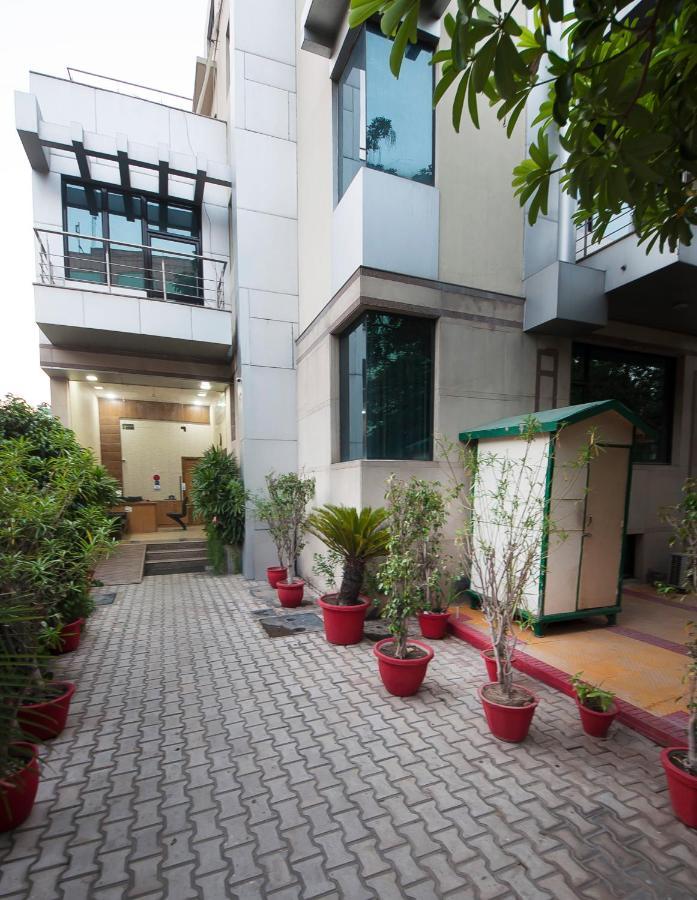 Imperial Apartments Huda City Gurgaon Esterno foto