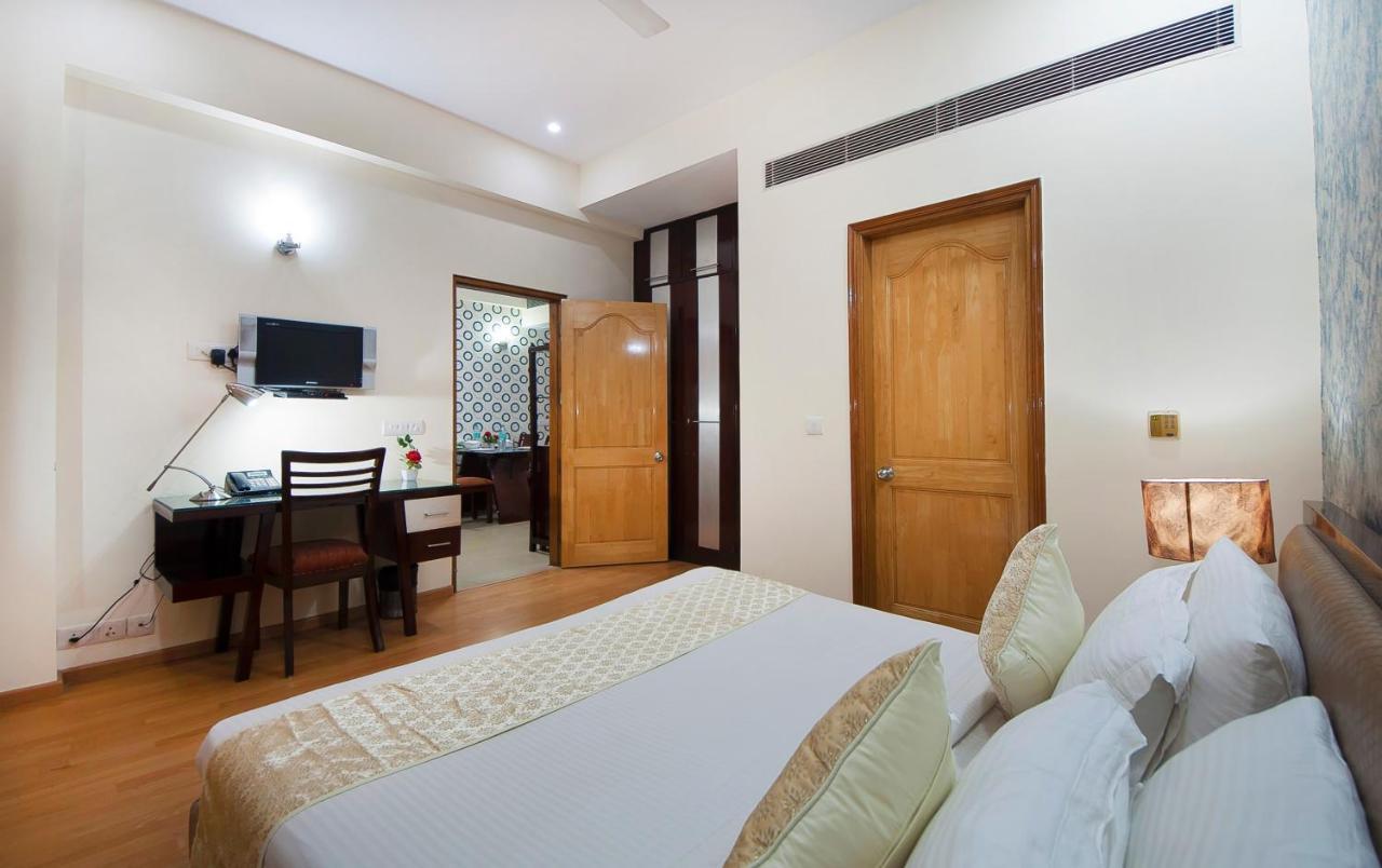 Imperial Apartments Huda City Gurgaon Esterno foto