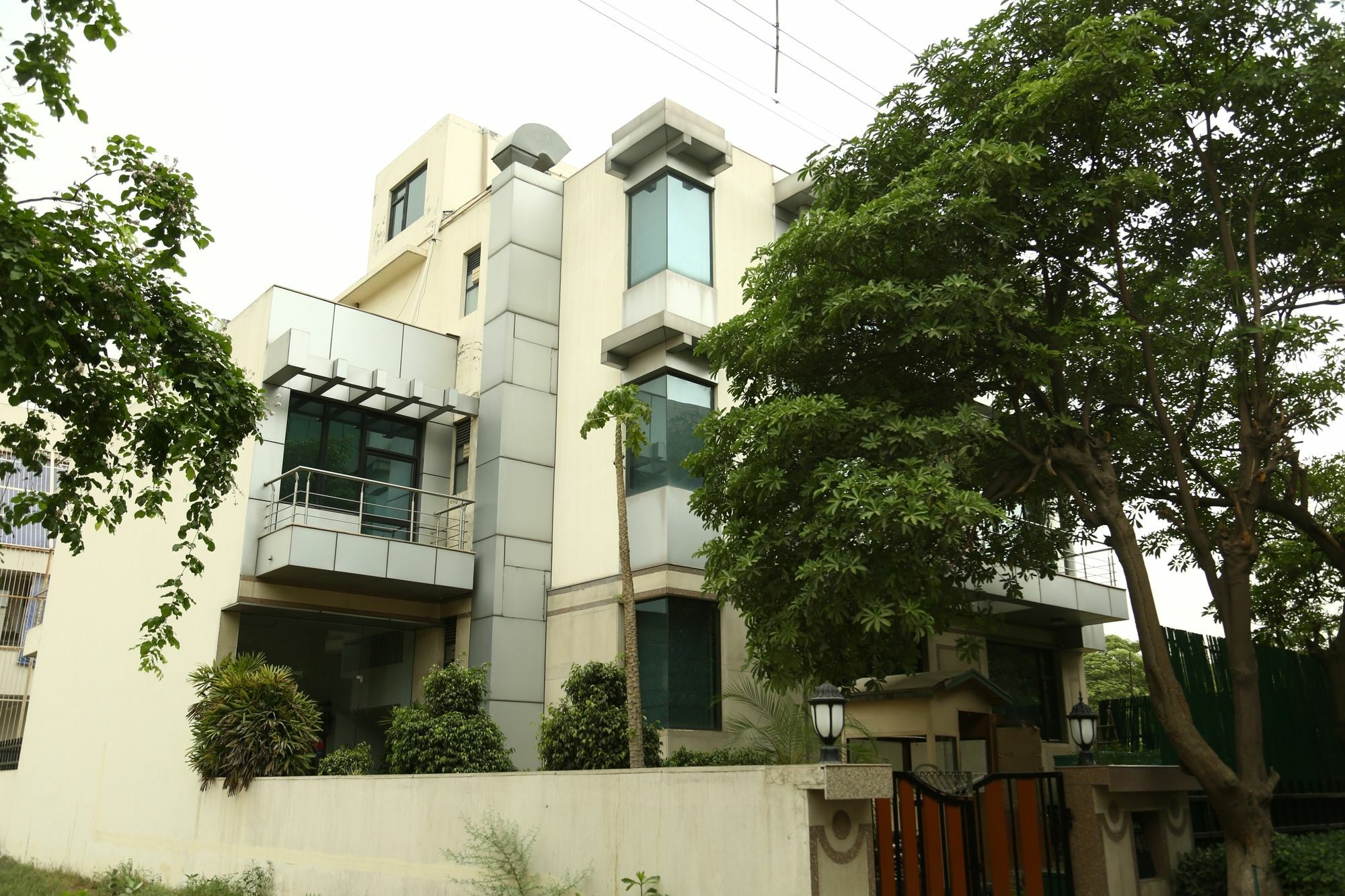 Imperial Apartments Huda City Gurgaon Esterno foto